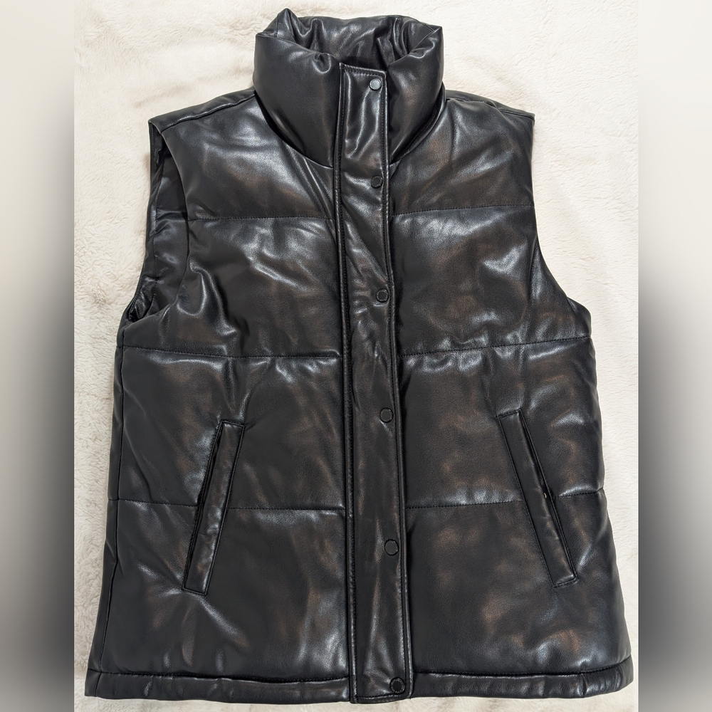 Abercrombie & Fitch Shiny Black Vest